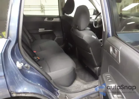 2011 Subaru Forester 2.5X z USA, uszkodzony, nr VIN JF2SHABCXBH754561